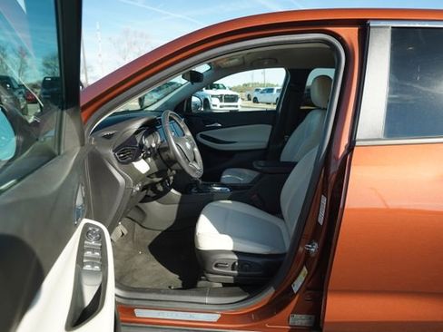 Used 2020 Buick Encore GX Preferred w/ Cold Weather Comfort Package image 12