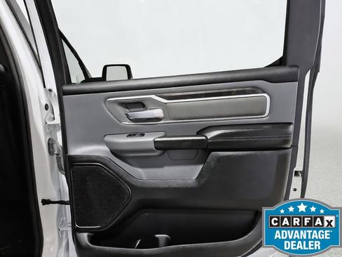 Used 2022 RAM 1500 Big Horn AWD/4WD image 33