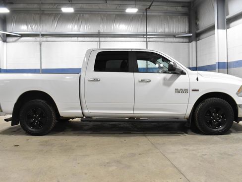 Used 2017 RAM 1500 Classic SLT image 25