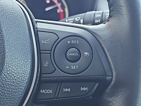 Used 2022 Toyota RAV4 Limited AWD/4WD image 23