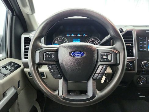 Used 2016 Ford F150 XLT image 14