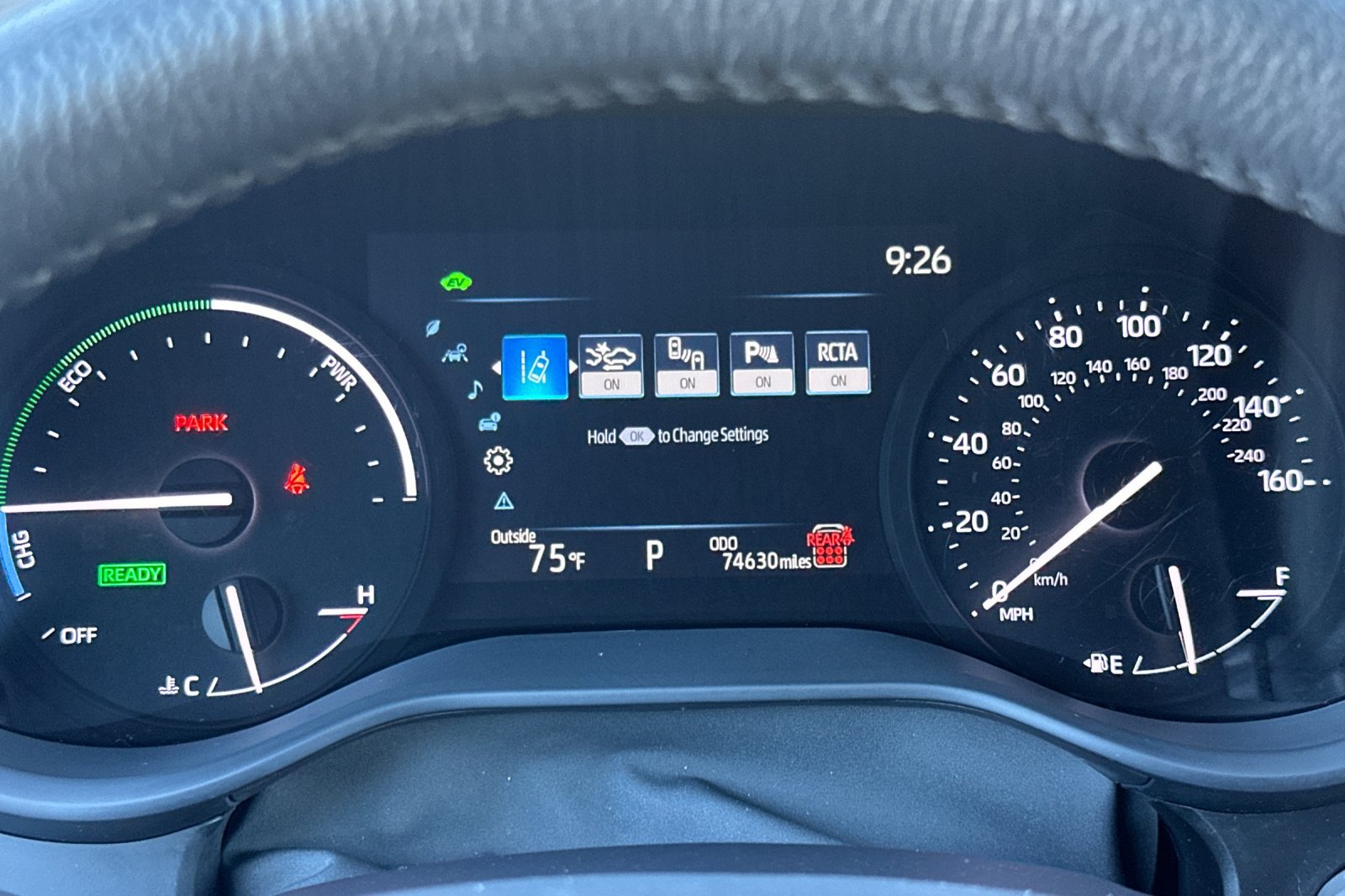 Certified 2025 Toyota Sienna XLE FWD image 30