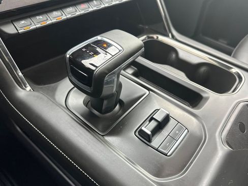 Used 2023 GMC Sierra 1500 AT4X image 22