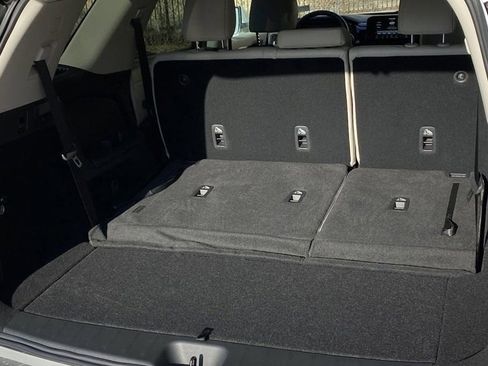 New 2025 Nissan Pathfinder SL image 15