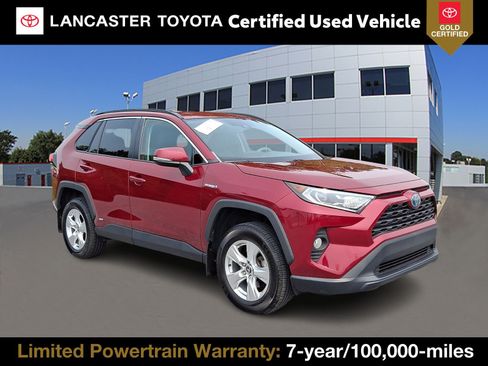 Certified 2021 Toyota RAV4 XLE w/ XLE Grade Weather Package AWD/4WD image 1