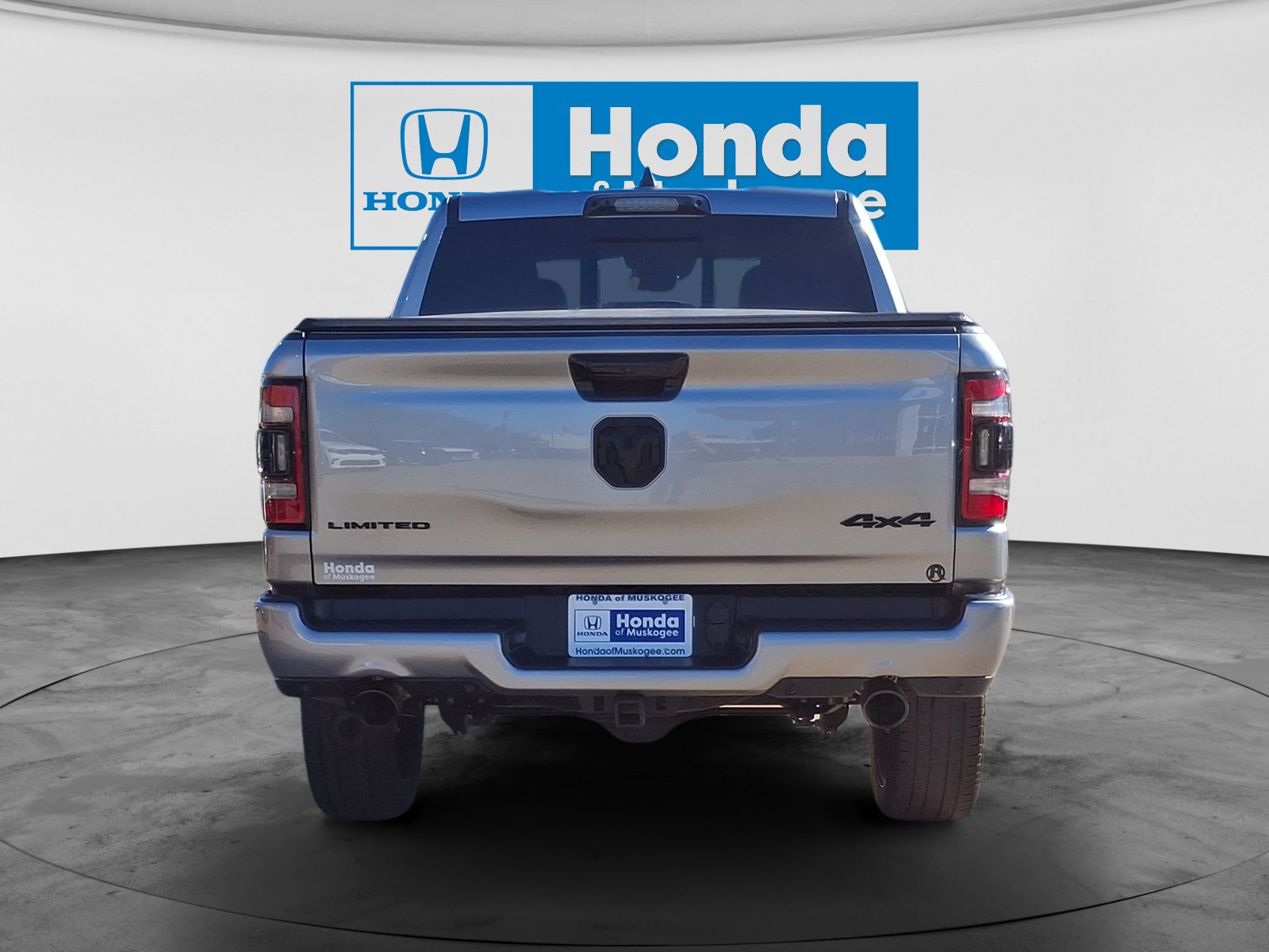 Used 2024 RAM 1500 Limited AWD/4WD image 6