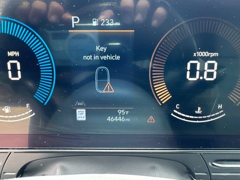 Used 2024 Hyundai Kona SEL AWD/4WD image 13