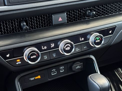 Certified 2025 Honda CR-V Sport image 19