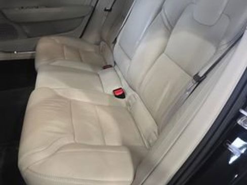 Used 2018 Volvo S90 T6 Inscription w/ Luxury Package image 26