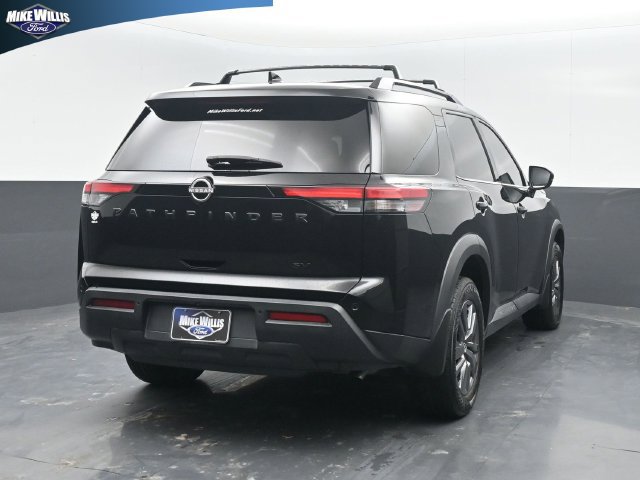 Used 2023 Nissan Pathfinder SV w/ Black Appearance Package FWD image 7