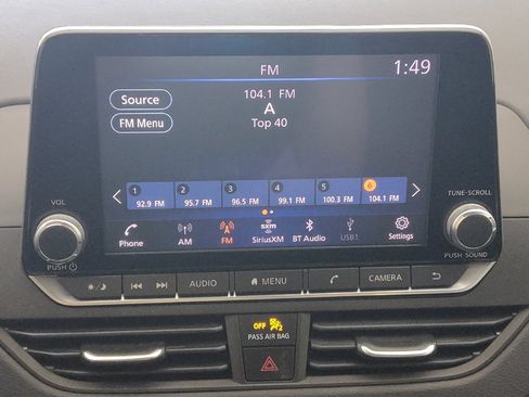 Used 2020 Nissan Altima 2.5 SV FWD image 25