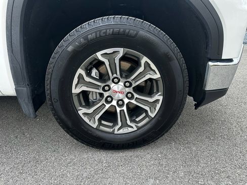 Used 2025 GMC Sierra 1500 SLT AWD/4WD image 29
