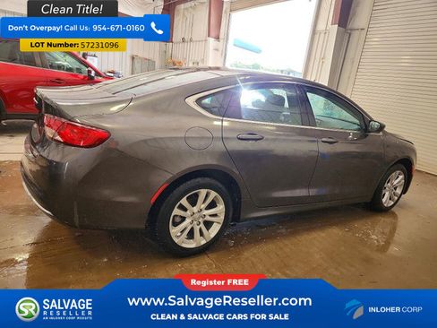 Used 2015 Chrysler 200 Limited FWD image 4