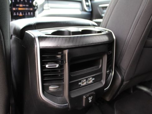 Used 2025 RAM 1500 Big Horn AWD/4WD image 12