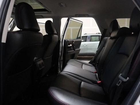Used 2019 Toyota 4Runner TRD Off-Road Premium AWD/4WD image 16