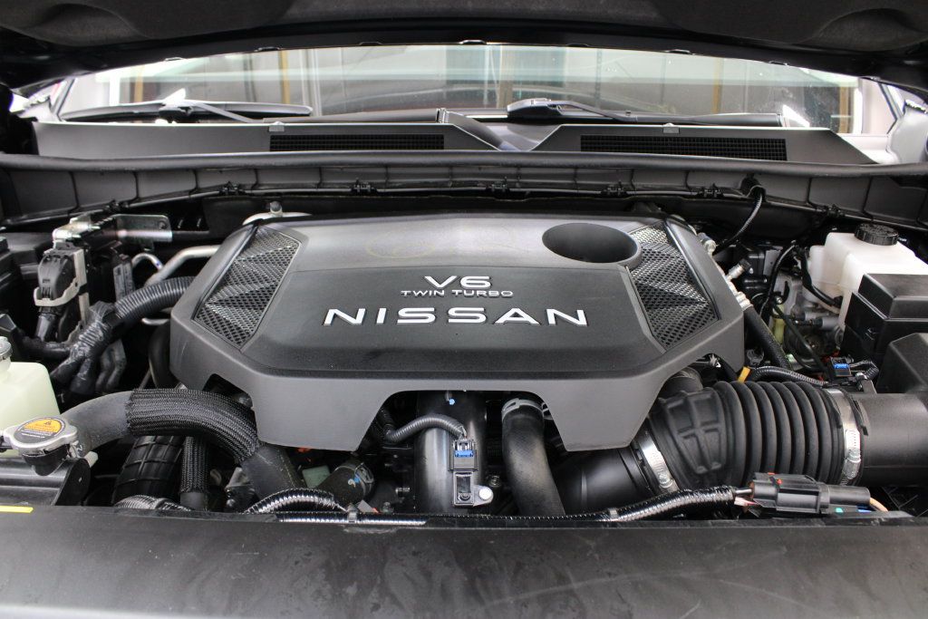 Used 2025 Nissan Armada SV RWD image 29