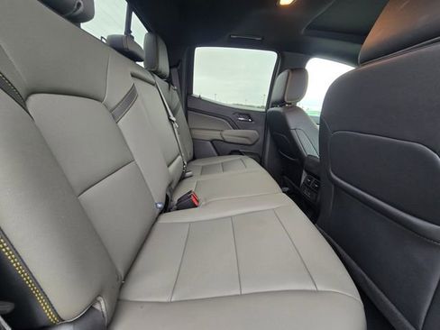 Used 2024 Chevrolet Colorado ZR2 w/ ZR2 Convenience Package III image 15