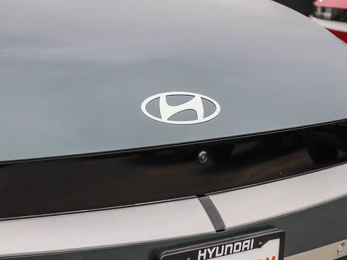 New 2026 Hyundai Ioniq 5 Limited image 5