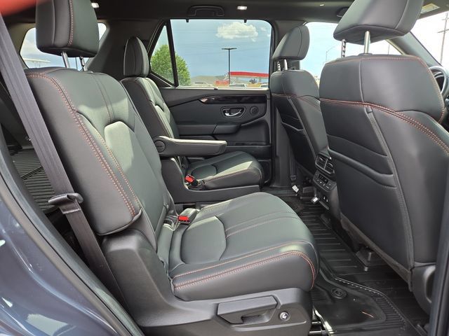 Used 2026 Honda Pilot TrailSport image 37