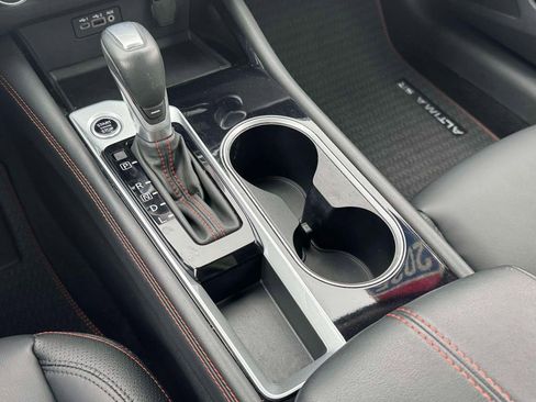 Certified 2025 Nissan Altima 2.5 SR image 29