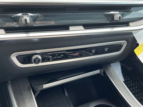 New 2026 BMW X5 xDrive40i w/ Climate Comfort Package image 15