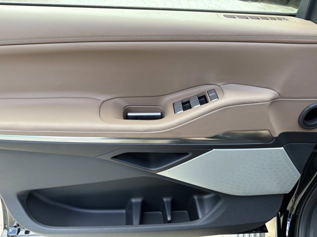 New 2027 Lincoln Navigator Black Label AWD/4WD image 9