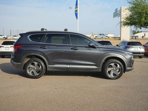 Used 2022 Hyundai Santa Fe SEL image 2