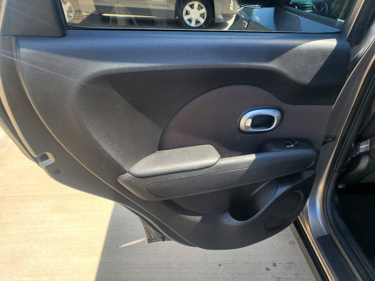 Used 2019 Kia Soul FWD image 12