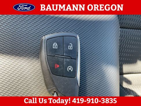 Used 2025 Chevrolet Equinox LT FWD image 23