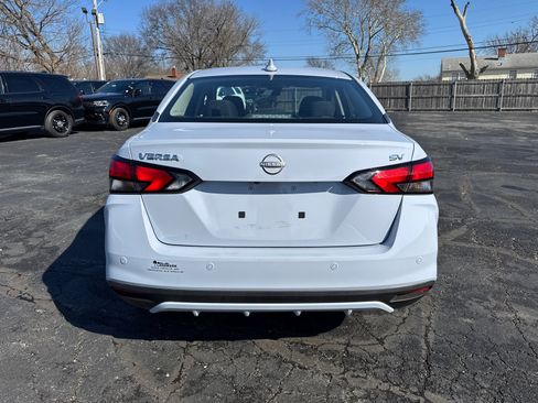 Used 2024 Nissan Versa SV w/ Trunk Package image 4