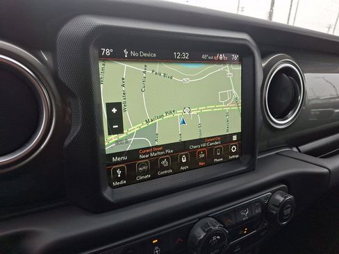 Used 2023 Jeep Wrangler Unlimited Sahara w/ Cold Weather Group AWD/4WD image 28