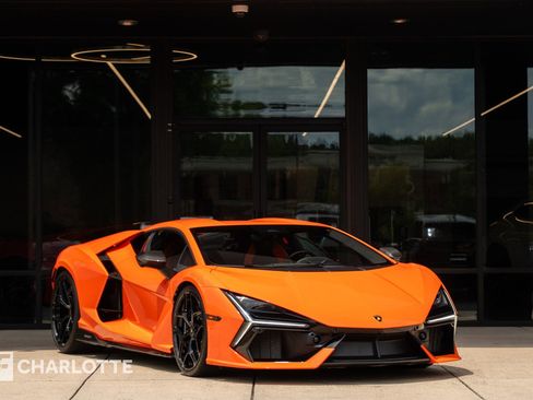 Used 2024 Lamborghini Revuelto AWD/4WD image 1