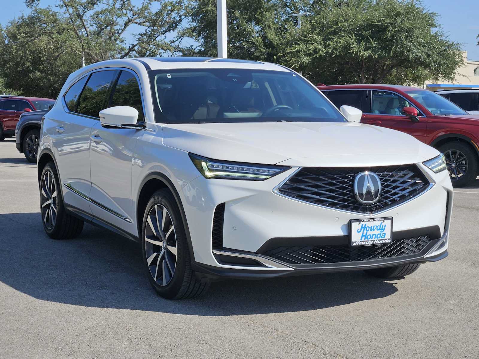 Used 2025 Acura MDX w/ Technology Package FWD image 3