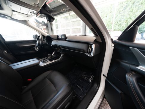 Used 2024 MAZDA CX-90 Plug-In Hybrid w/ Preferred AWD/4WD image 26