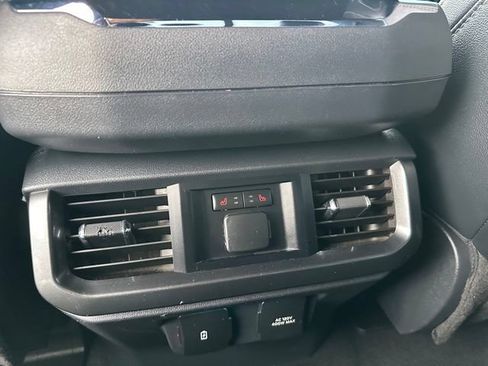 Used 2023 Ford F150 Lariat w/ Equipment Group 502A High AWD/4WD image 10