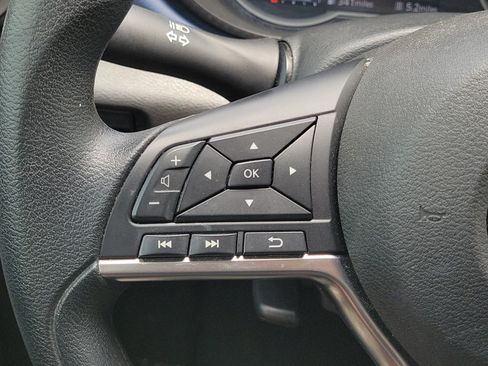Used 2024 Nissan Versa SV w/ Trunk Package FWD image 25