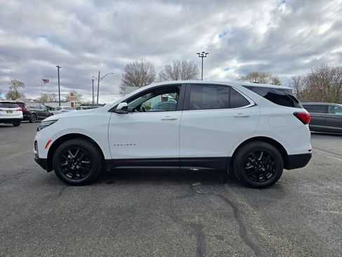 Used 2023 Chevrolet Equinox LT image 4