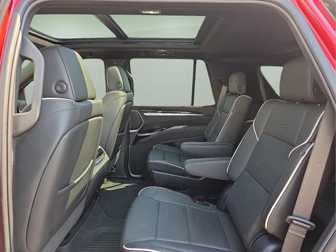 Certified 2025 Cadillac Escalade Premium Luxury w/ Touring Package AWD/4WD image 10