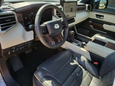 Used 2024 Toyota Sequoia Capstone AWD/4WD image 10