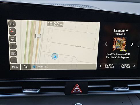Used 2025 Hyundai Elantra SEL FWD image 17