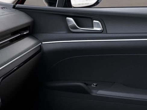 New 2025 Kia K5 LXS image 25