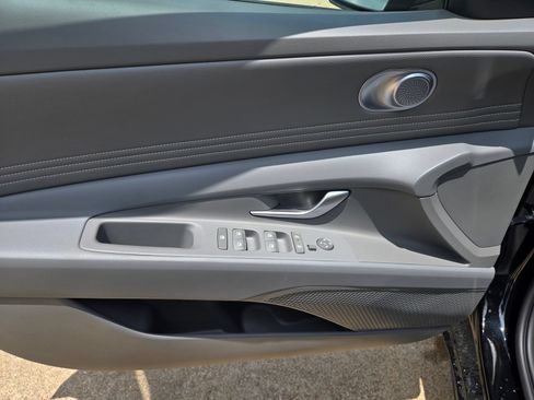 New 2026 Hyundai Elantra Sport FWD image 18