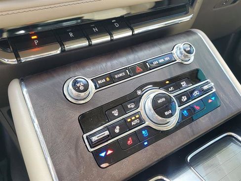 Used 2022 Lincoln Aviator Reserve w/ Equipment Group 201A image 53