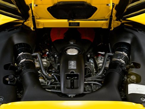 Used 2017 Ferrari 488 Spider RWD image 63
