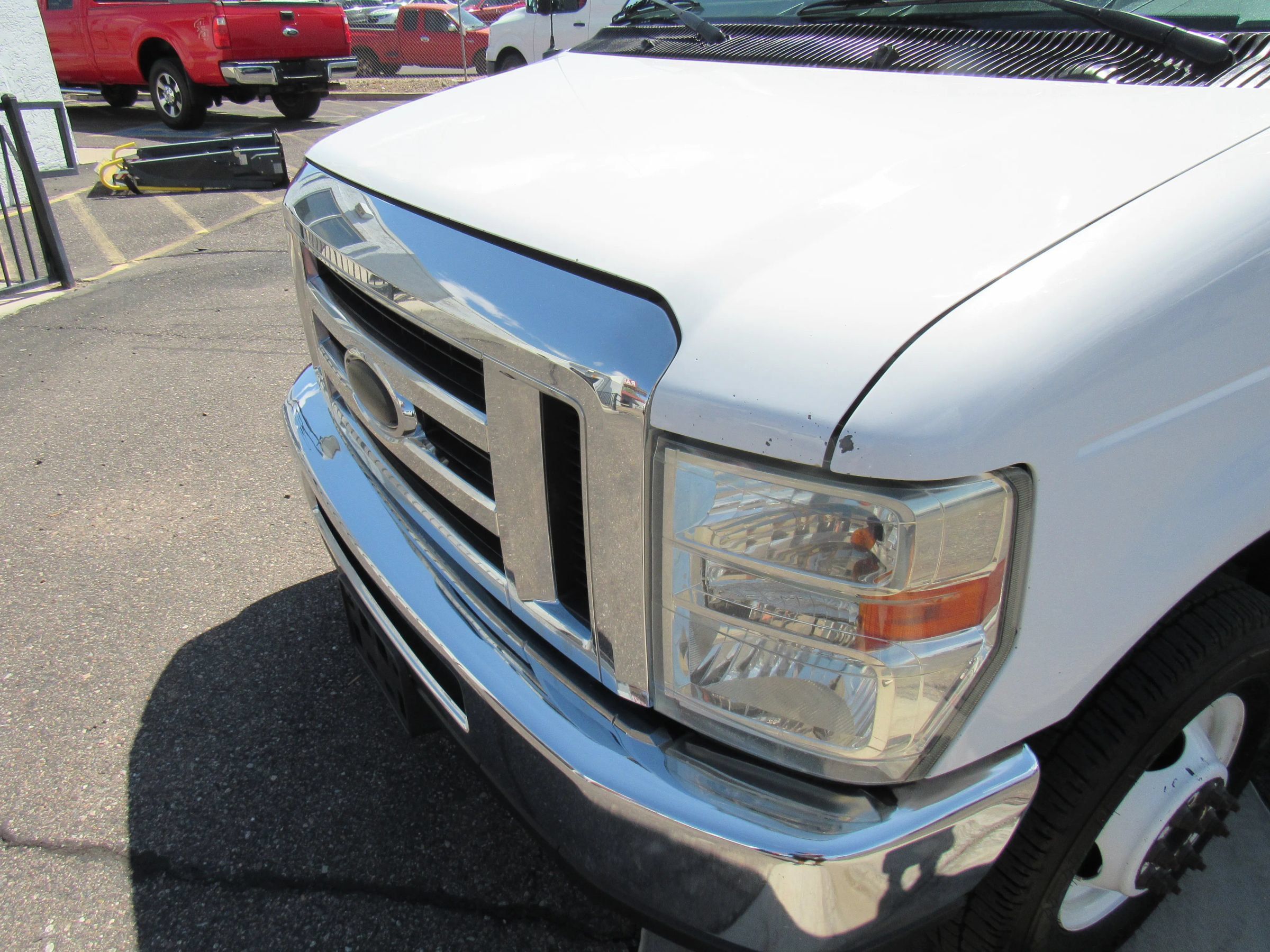 Used 2015 Ford E-350 and Econoline 350 Super Duty w/ Power Windows & Locks Group RWD image 19