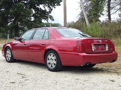 Used 2003 Cadillac De Ville DTS w/ Premium Luxury Package image 4