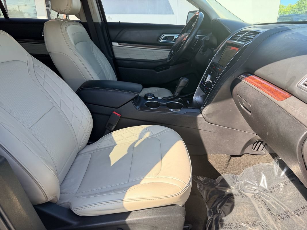 Used 2017 Ford Explorer Platinum AWD/4WD image 18