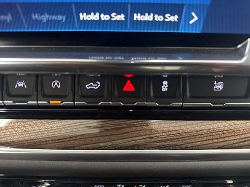 New 2026 Chevrolet Silverado 1500 RST w/ Dark Appearance Package AWD/4WD image 19