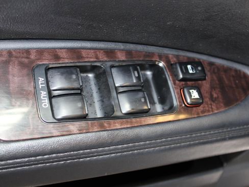 Used 2011 Toyota Avalon FWD image 42