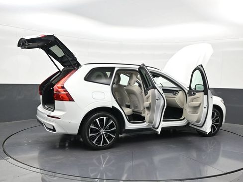 Used 2024 Volvo XC60 B5 Plus w/ Protection Package Premier AWD/4WD image 37